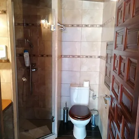 Roger's Loft Lodge